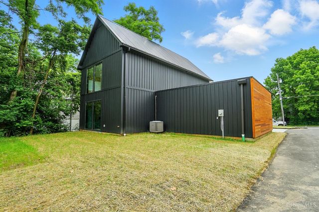 3555 Eden Avenue, Cincinnati, OH 45229