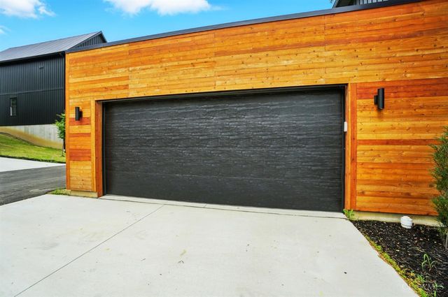 3555 Eden Avenue, Cincinnati, OH 45229