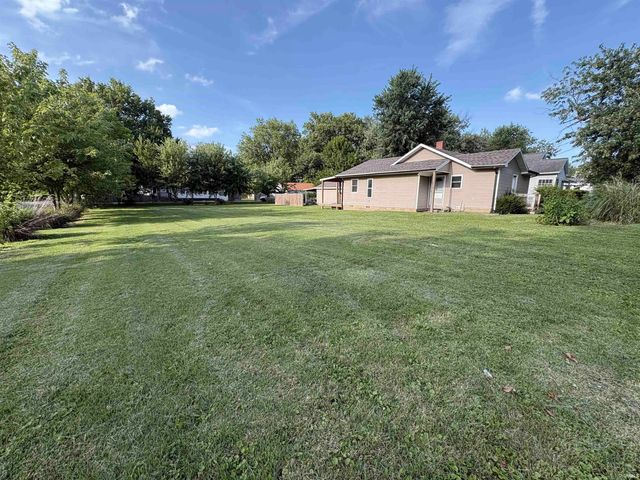 3006 Sweetser Avenue, Evansville, IN 47714