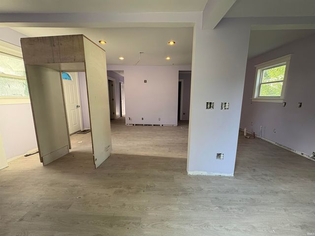 3006 Sweetser Avenue, Evansville, IN 47714