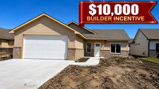 8992 E Joshua St, Bel Aire, KS 67226