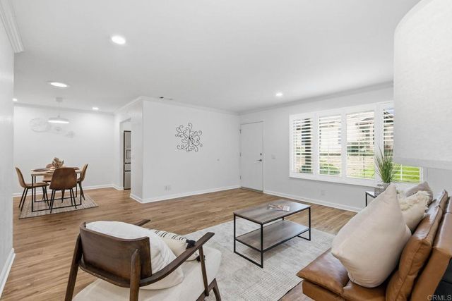 1052 Plover Way, Oceanside, CA 92057