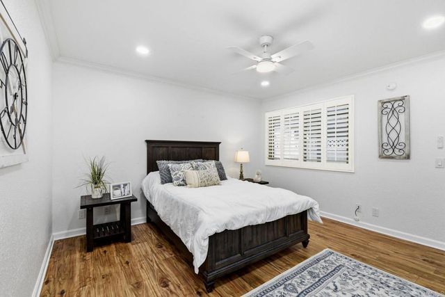 1052 Plover Way, Oceanside, CA 92057