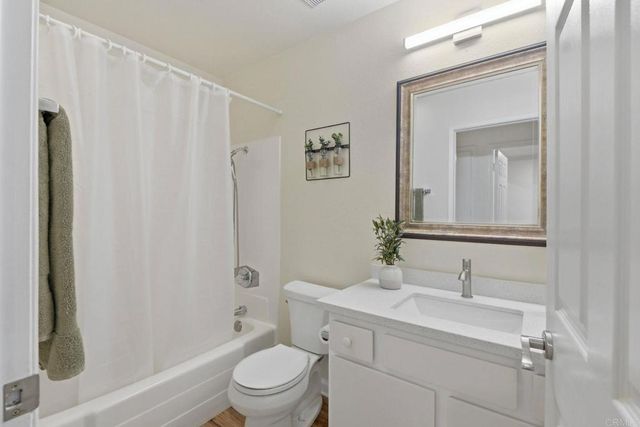 1052 Plover Way, Oceanside, CA 92057