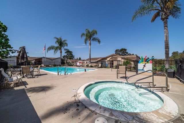 1052 Plover Way, Oceanside, CA 92057