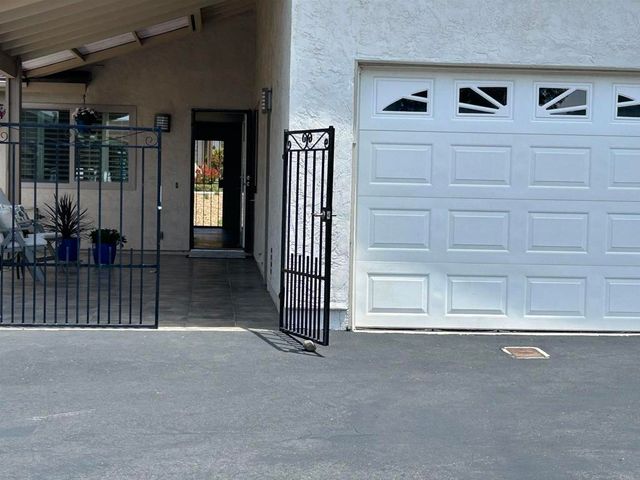 1052 Plover Way, Oceanside, CA 92057