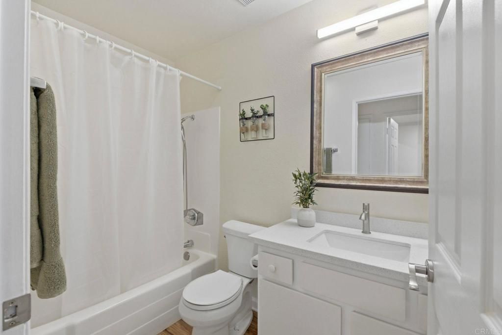 Image 20 of property listing at 1052 Plover Way, Oceanside, CA 92057