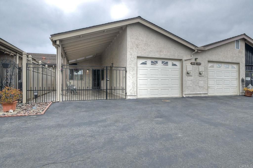 Image 3 of property listing at 1052 Plover Way, Oceanside, CA 92057