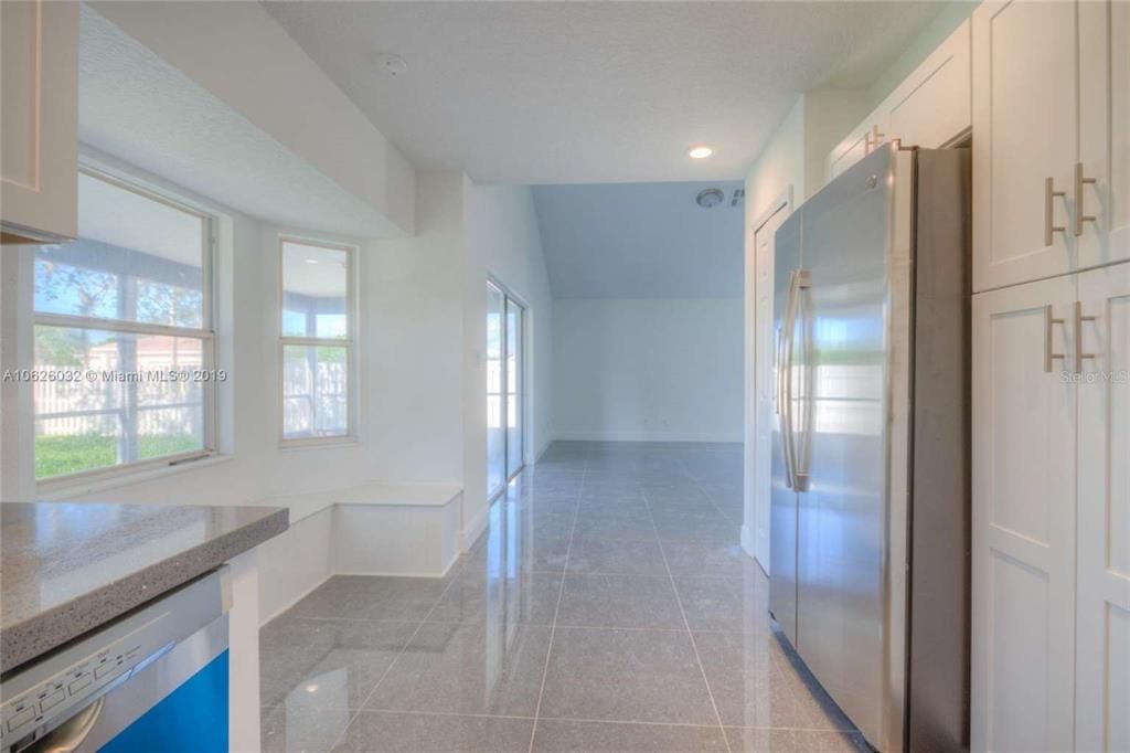 Image 12 of property listing at 14610 ASTINA WAY, Orlando, FL 32837