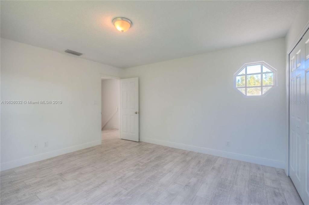 Image 18 of property listing at 14610 ASTINA WAY, Orlando, FL 32837