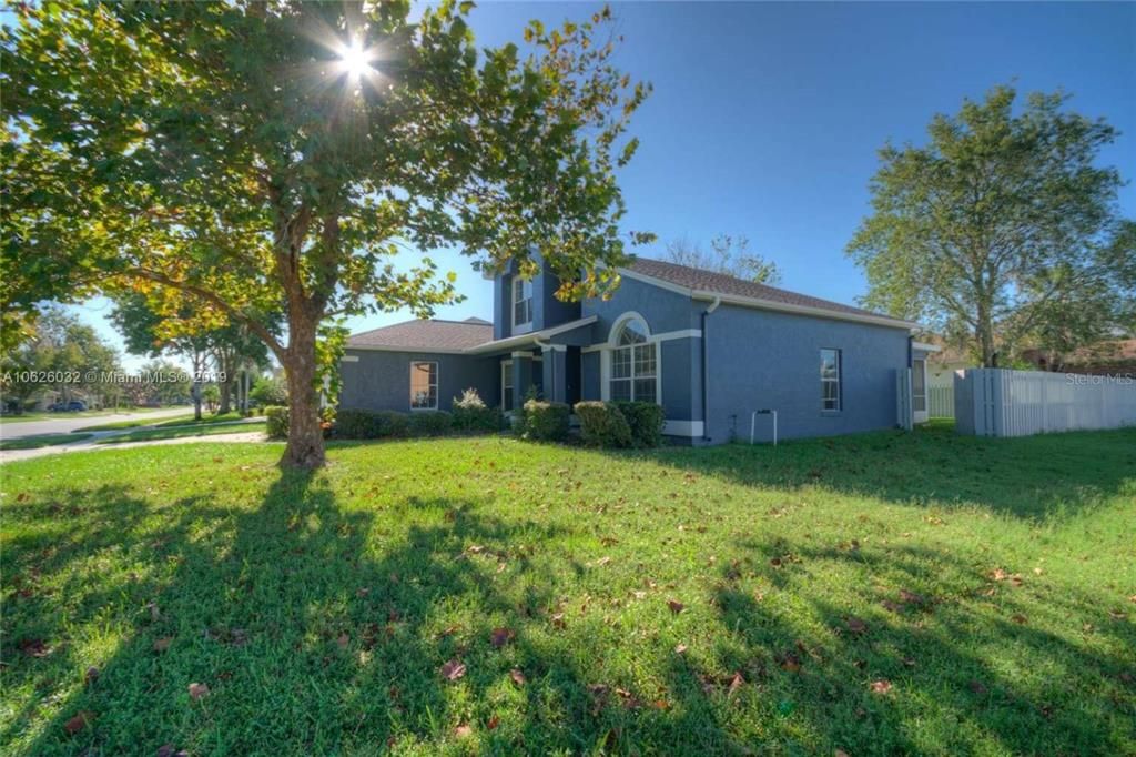 Image 3 of property listing at 14610 ASTINA WAY, Orlando, FL 32837