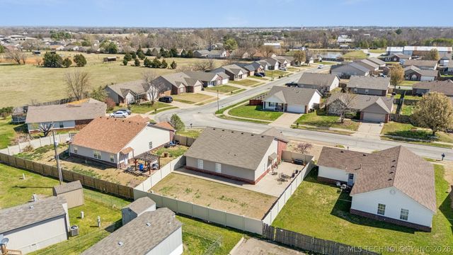 11214 N 118th East Avenue, Owasso, OK 74055