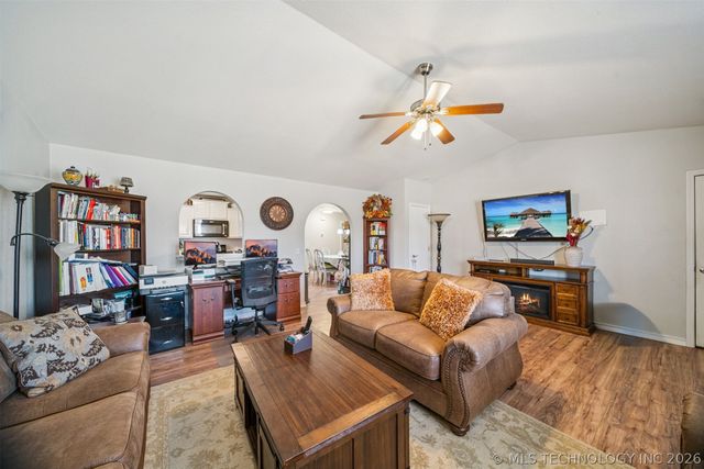 11214 N 118th East Avenue, Owasso, OK 74055