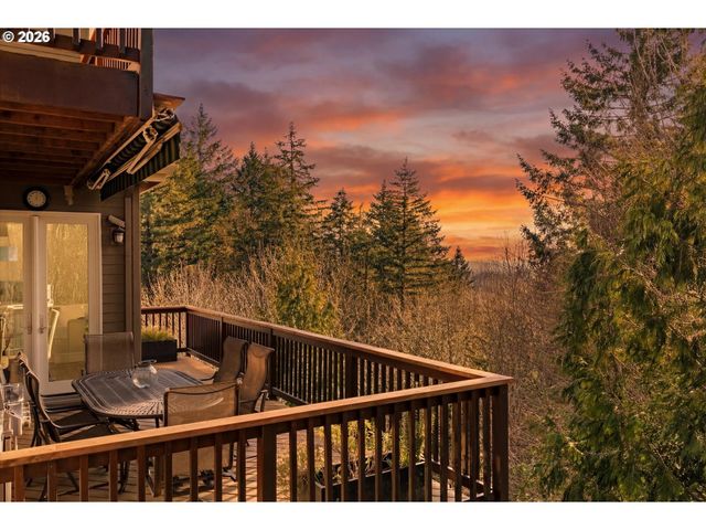 9238 Nw MURDOCK St, Portland, OR 97229