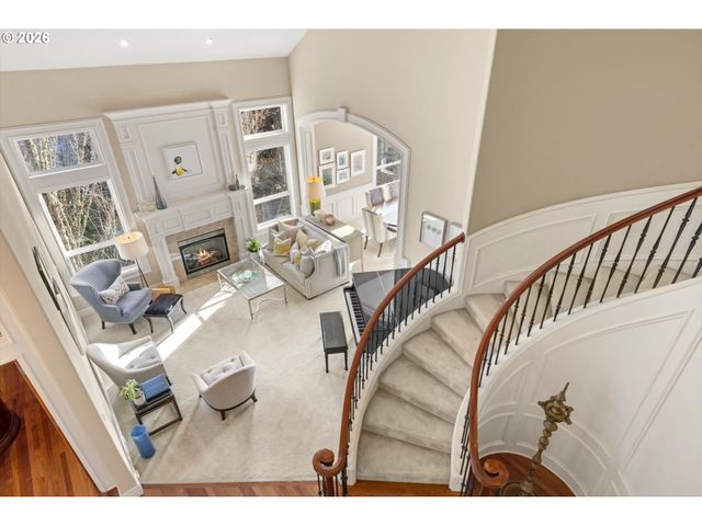 9238 Nw MURDOCK St, Portland, OR 97229