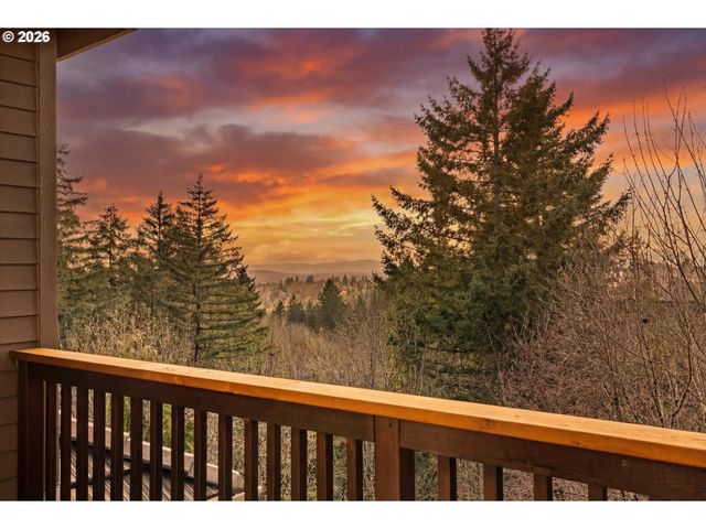 9238 Nw MURDOCK St, Portland, OR 97229