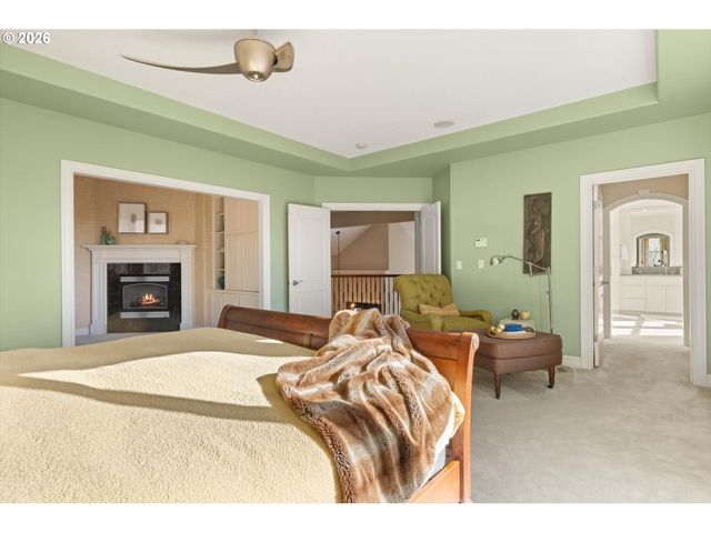 9238 Nw MURDOCK St, Portland, OR 97229