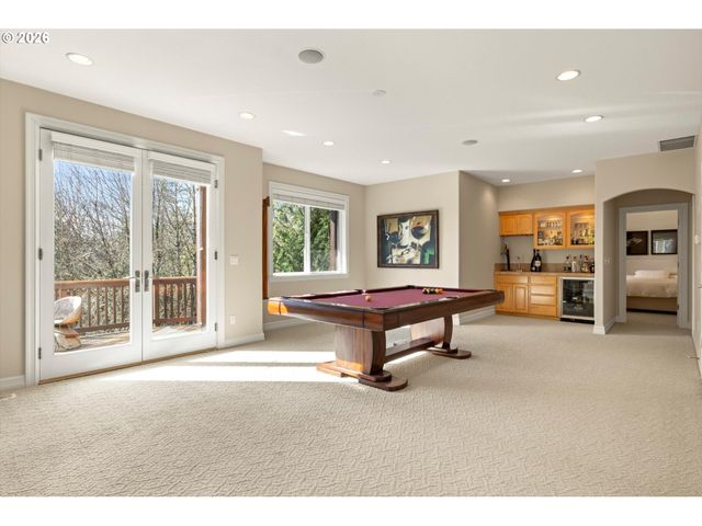 9238 Nw MURDOCK St, Portland, OR 97229