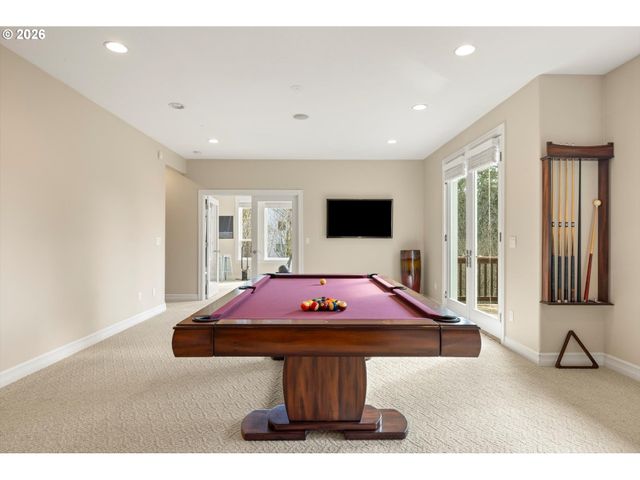 9238 Nw MURDOCK St, Portland, OR 97229