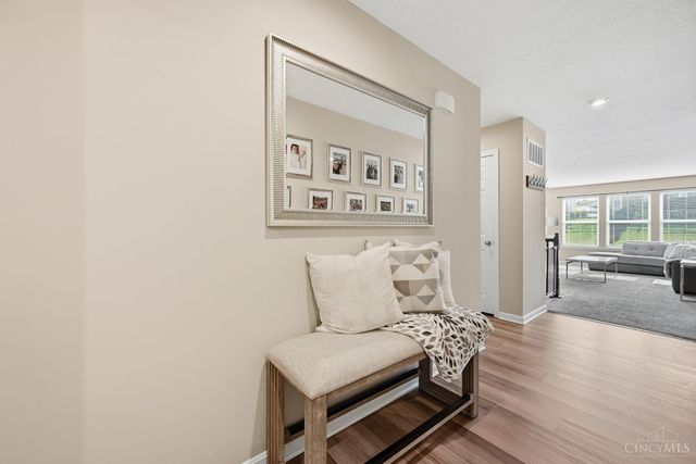 697 Kingly Terrace, South Lebanon, OH 45065