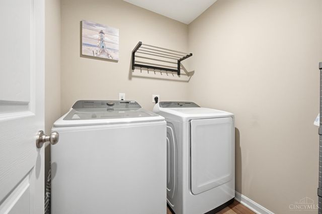 697 Kingly Terrace, South Lebanon, OH 45065