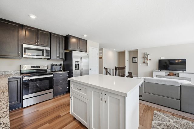 697 Kingly Terrace, South Lebanon, OH 45065