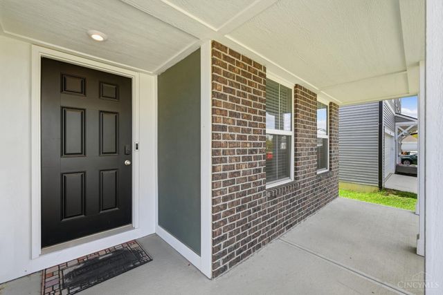 697 Kingly Terrace, South Lebanon, OH 45065