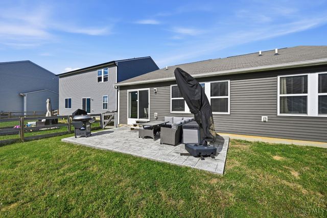 697 Kingly Terrace, South Lebanon, OH 45065