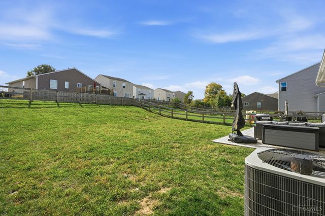 697 Kingly Terrace, South Lebanon, OH 45065