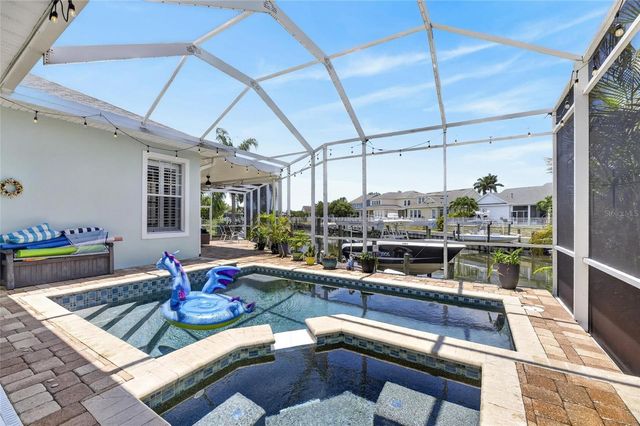 508 ISLEBAY DRIVE, Apollo Beach, FL 33572