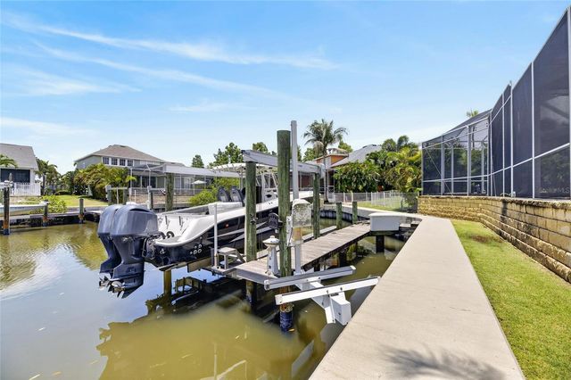 508 ISLEBAY DRIVE, Apollo Beach, FL 33572
