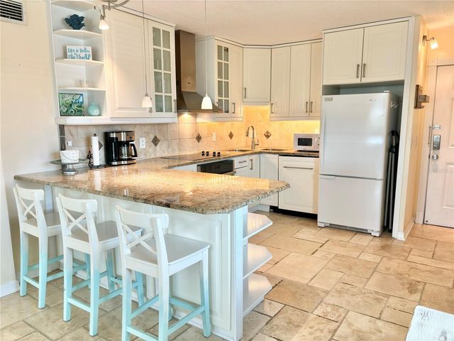 18650 GULF BOULEVARD 315, Indian Shores, FL 33785