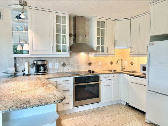 18650 GULF BOULEVARD 315, Indian Shores, FL 33785