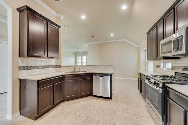 14736 Gilley Lane, Fort Worth, TX 76052