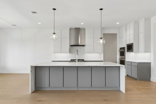 1105 Lessig Lane, Flower Mound, TX 75028