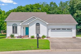 1334 N Callywood Ct, Clarksville, TN 37040