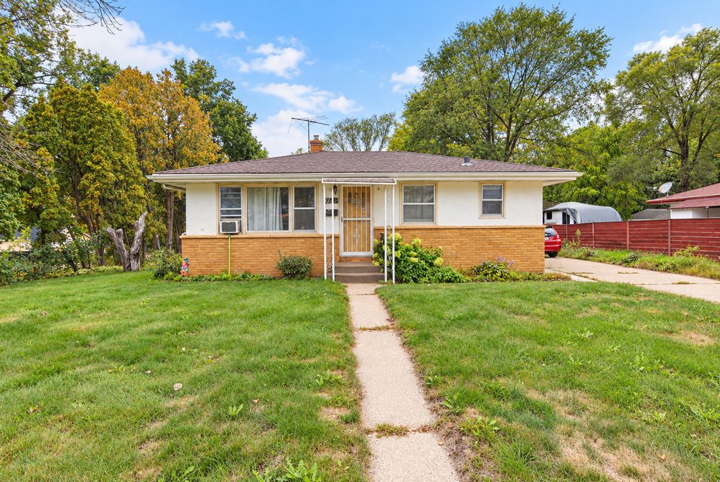 1445 McAfee Street, Saint Paul, MN 55106
