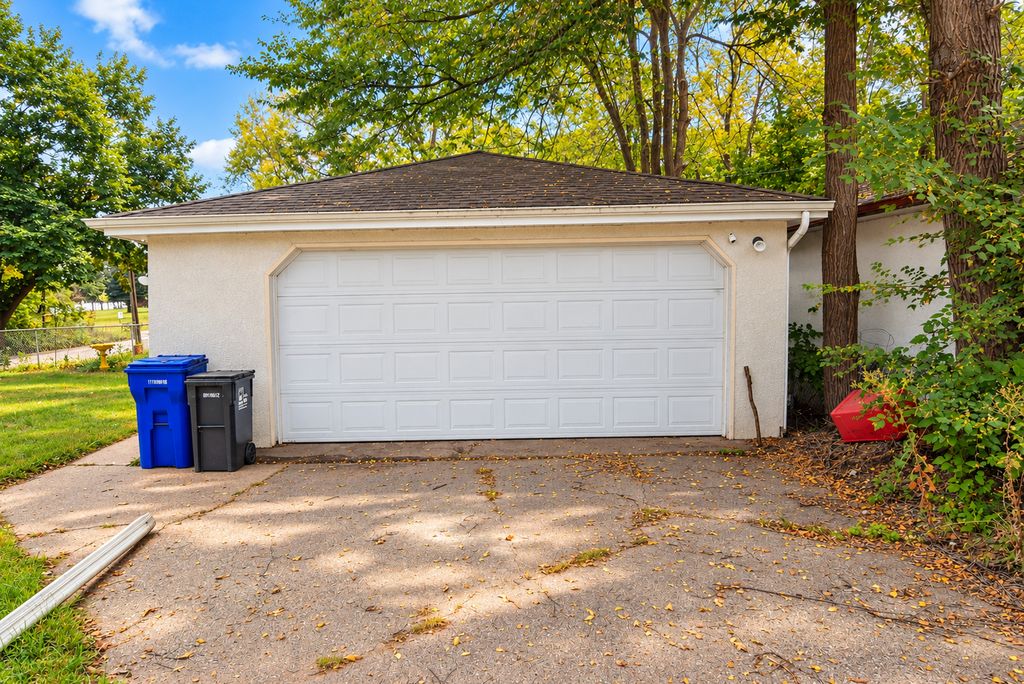 1445 McAfee Street, Saint Paul, MN 55106 — photo 2