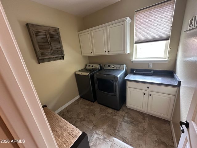 12059 W RED HAWK Drive, Peoria, AZ 85383