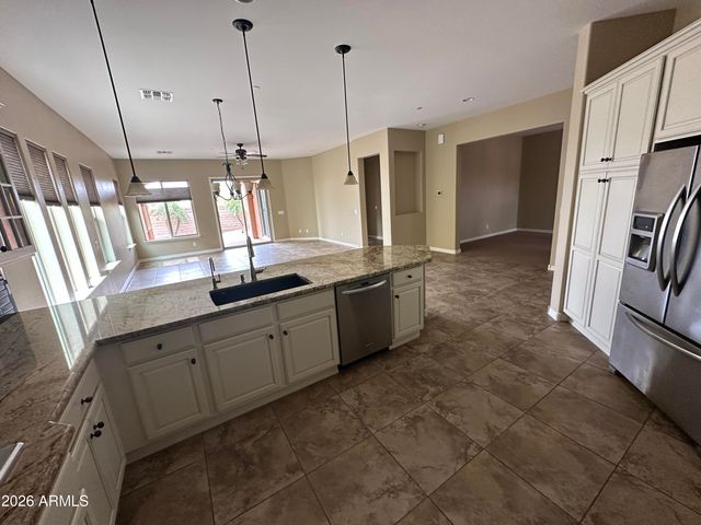 12059 W RED HAWK Drive, Peoria, AZ 85383