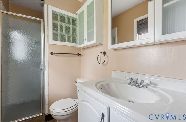 12039 Elmont Rd, Ashland, VA 23005
