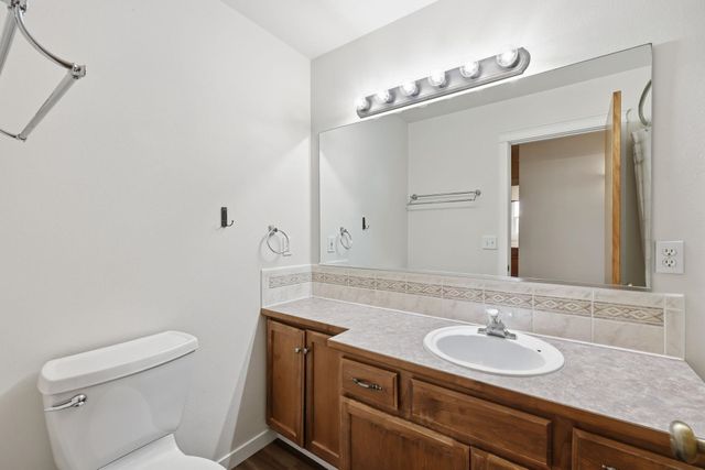 18609 E 9th Ct, Spokane Valley, WA 99016