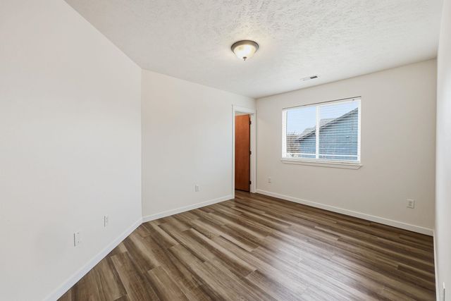 18609 E 9th Ct, Spokane Valley, WA 99016