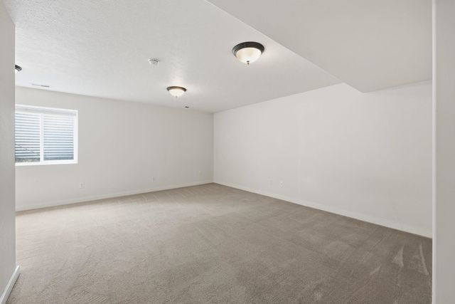 18609 E 9th Ct, Spokane Valley, WA 99016