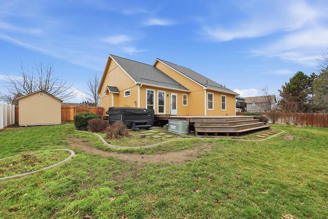 18609 E 9th Ct, Spokane Valley, WA 99016