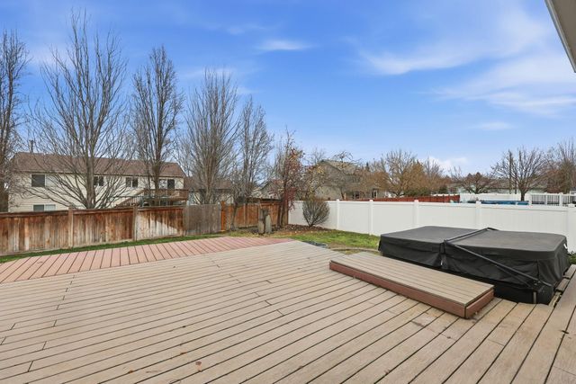 18609 E 9th Ct, Spokane Valley, WA 99016