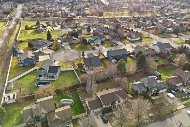 18609 E 9th Ct, Spokane Valley, WA 99016