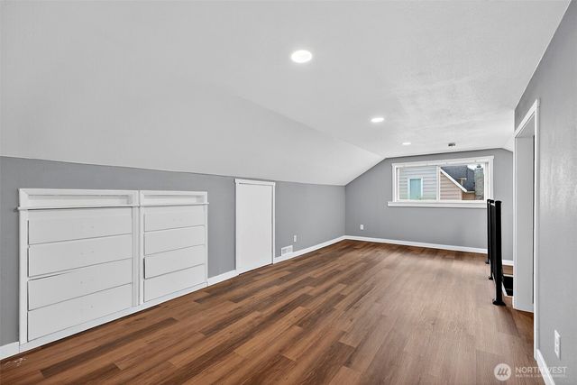501 7th Avenue NW, Puyallup, WA 98371