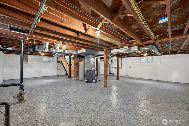 501 7th Avenue NW, Puyallup, WA 98371