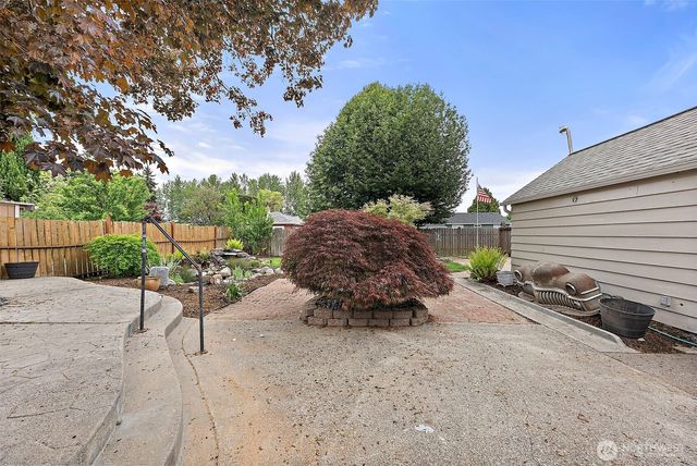 501 7th Avenue NW, Puyallup, WA 98371